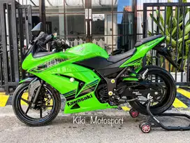 Ninja 250 karbu SE 2011 km 8rb like new