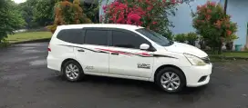 Grand Livina White 2013