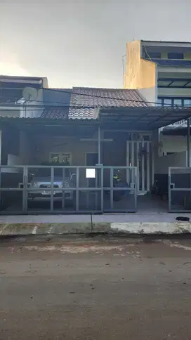 Dijual Rumah di Kencana Loka BSD City, Tangerang Selatan