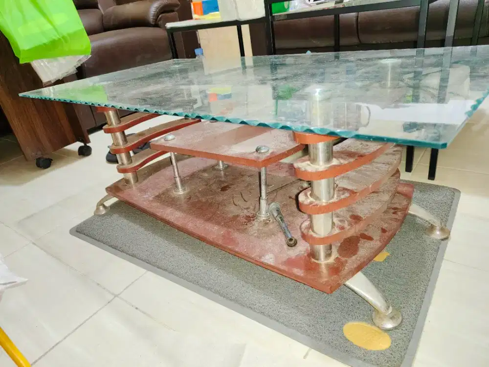 Di jual obral meja sofa
