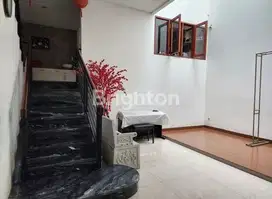 RUMAH 2 LANTAI GREENVILLE JAKARTA BARAT