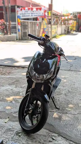 Beat karbu 2011 hitam
