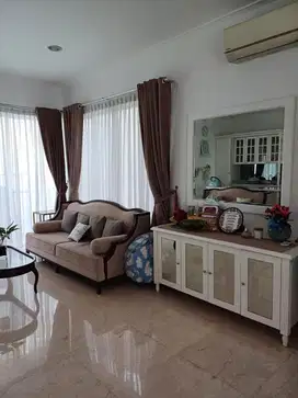Termurah! For Sale Rumah Double Decker with private garden Bernuansa m