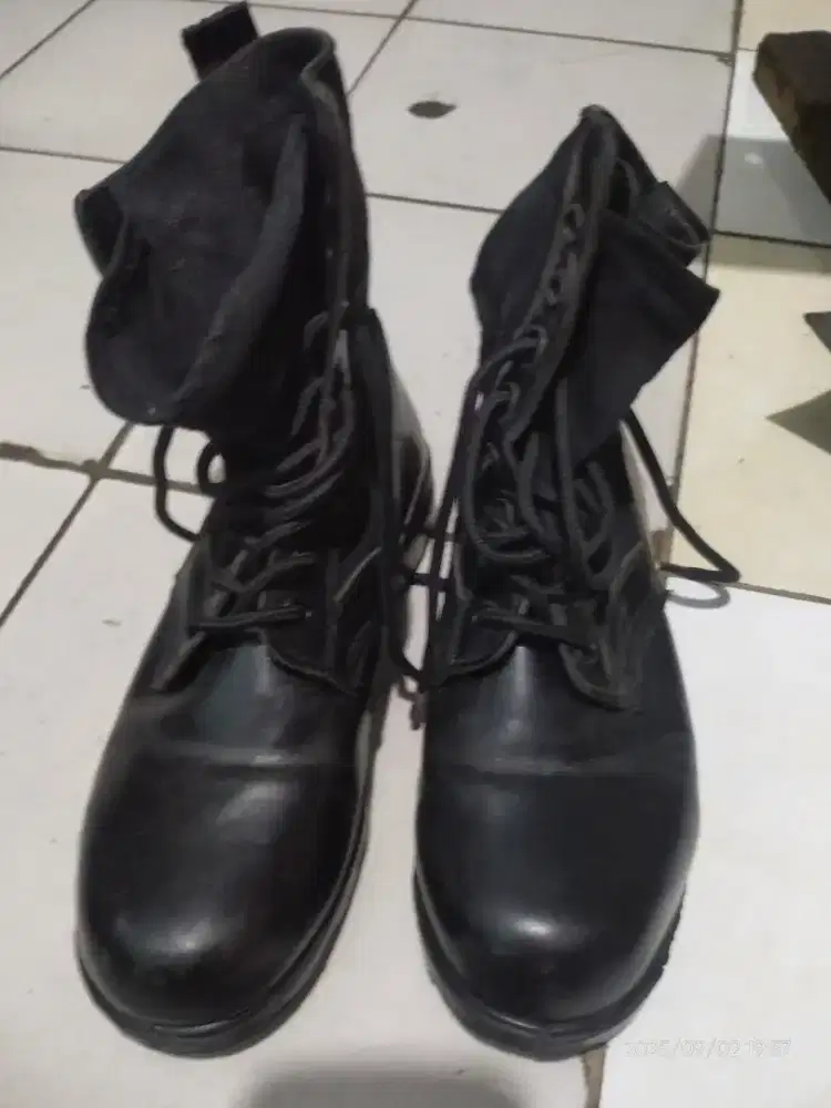 Dijual sepatu PDL kulit
