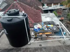 Karyawan laki laki