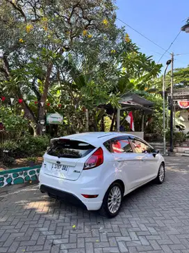 Ford Fiesta 2015 Bensin