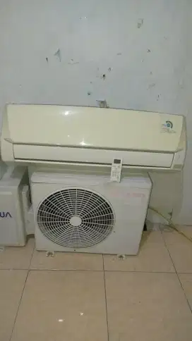 AC Sharp Thailand 1/2 PK , normal , mulus + pasang