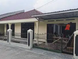 Dikontrakan rumah di banyu biru ciwastra pasir pogor