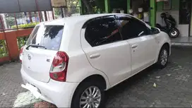 Etios Valco 2013 – Harga Terjangkau, Cocok untuk Keluarga