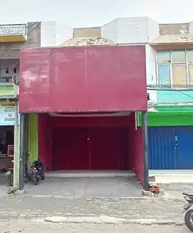 Ruko 2 lantai lokasi ramai GKB.
