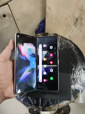 Jual hp Samsung z fold 3 RAM 12/256 kondisi garis