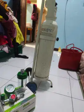 Tabung oxygen + regulator