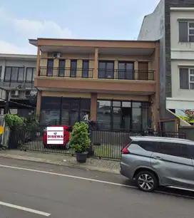 Ruko Besar 3 lt di Jalan Utama  Kota Wisata Cibubur dekat Living World