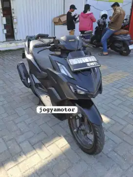 Vario 160 th 2023 NEGO ALUS