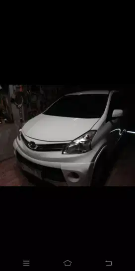 Daihatsu xenia 1.3 r attivo istimewa