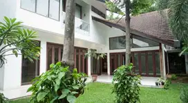 Rumah Mewah Kemang Jaksel 2Lt 1400m2 5Kmr