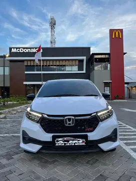 Honda Brio RS 2024 nik 2023 metic