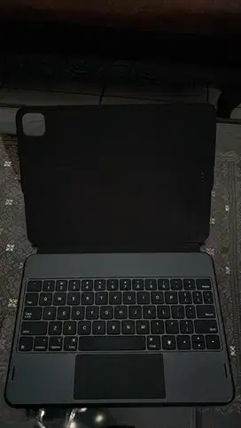 GOOJODOQ Magic Keyboard Case for IPAD