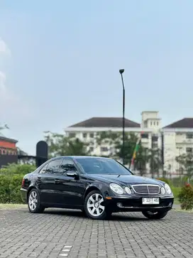20006 Mercedes Benz Classic E200 Kompressor W211