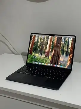Macbook Air M2 2022 8/256 GB ex iBox