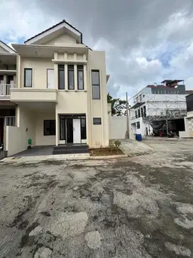 Rumah hoek 2lt di dalam cluster Parpostel Jatiasih, Bekasi