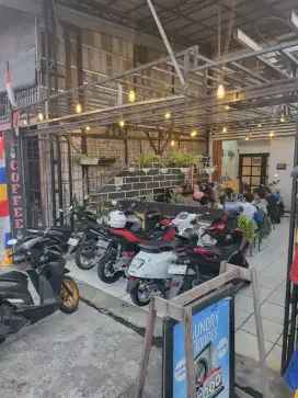 Karyawan warkop