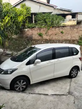 Honda freed E psd 2010