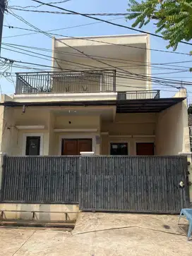 Rumah di Griya Asri TMII Jatimakmur, Pondok Gede, Bekasi