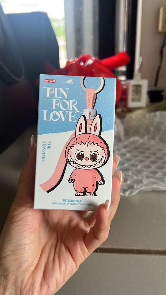 labubu popmart pin for love