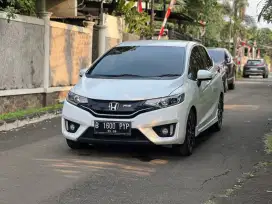 Honda Jazz RS CVT 2016 Putih metalik