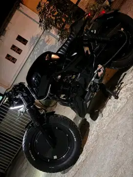 Caferacer basic bajaj Pulsar 180 DTSI