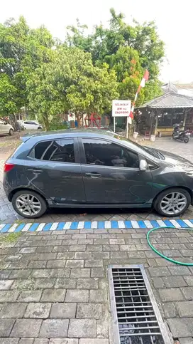 Mazda 2 2014 Bensin