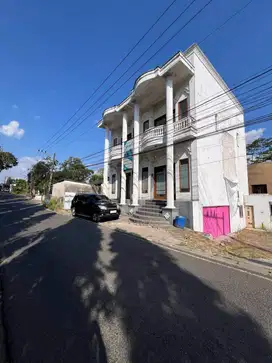 Rumah 2 Lt pinggir Jalan Raya Amarta, Cangkiran, Mijen