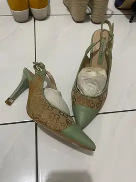 High heels - HEATWAVE