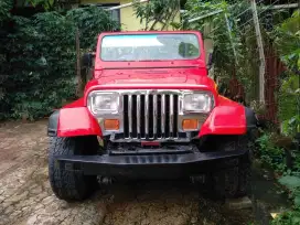 Jeep CJ7 bensin 4x4 m/t