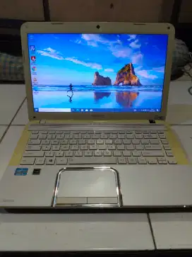 Laptop Toshiba Satellite C840 - Core I7 GEN 3, RAM 8GB, SSD 128GB.