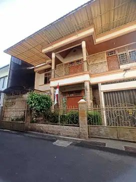 Jual Butuh Rumah 2 lantai harga hanya 1,3m di Margahayu SoekarnoHata