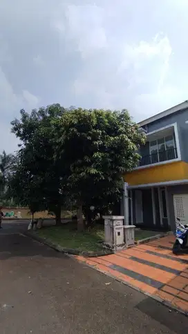 Rumah 2 Lantai PHG Pondok Hijau Golf Topaz Gading Serpong BSD City E