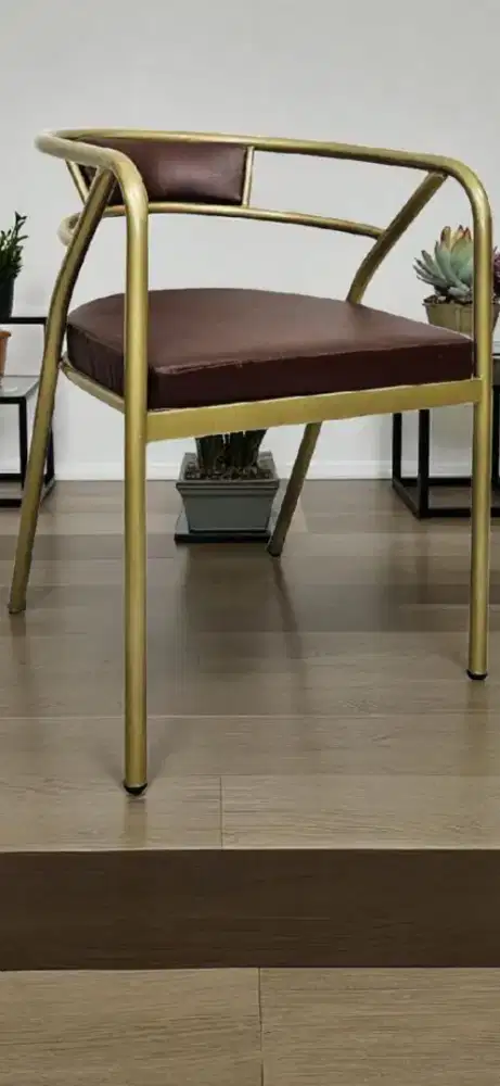 Kursi cafe besi makan