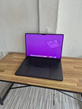 Ram 128GB, Macbook Pro 16 inch M3 Max SSD 1TB 40 Core Fungsi Normal