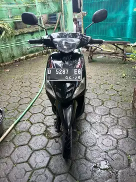 Yamaha mio hitam 2006