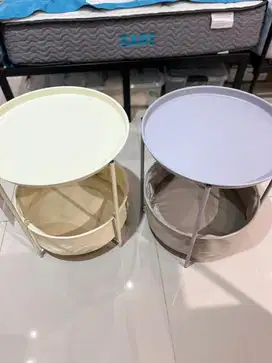 Meja Sisi Aesthetic