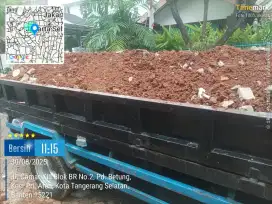 Jasa buang puing dan tanah