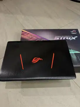 Laptop asus ROG strix DL553VD