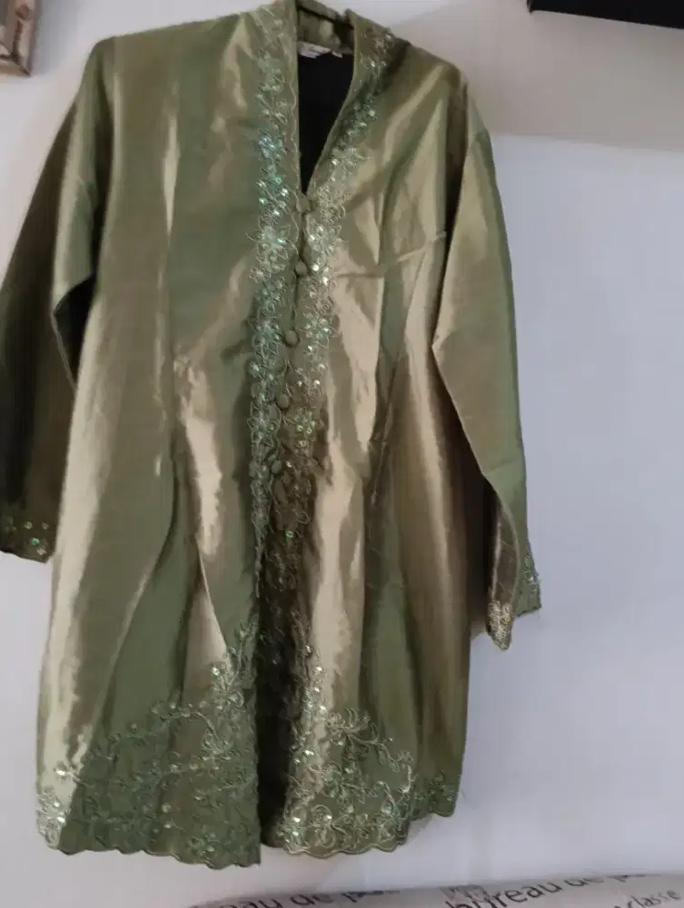 Kebaya simple cantik