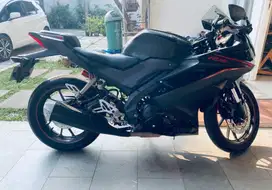 Yamaha R15 V3 Hitam