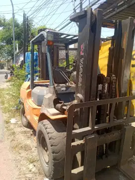 Forklift Toyota 5 ton