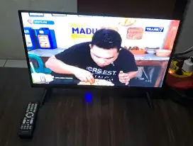 Tv digital 24 + meja lesehan