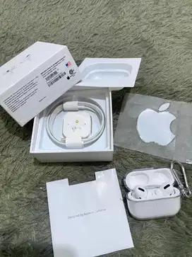 Airpod apple pro generasi 1