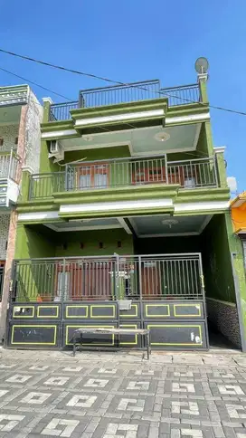 RUMAH 3 LANTAI MURAH DI SEMEMI BARU BENOWO SURABAYA